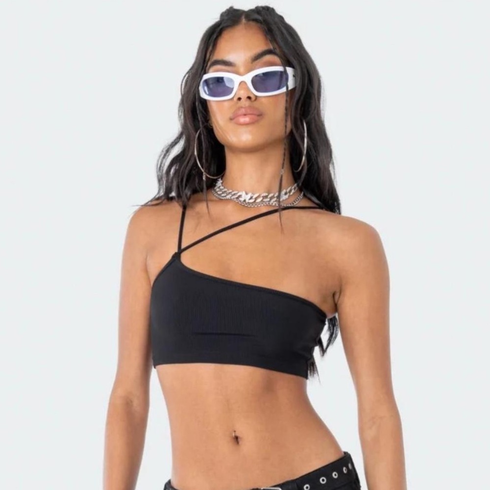 Edikted Crop Top